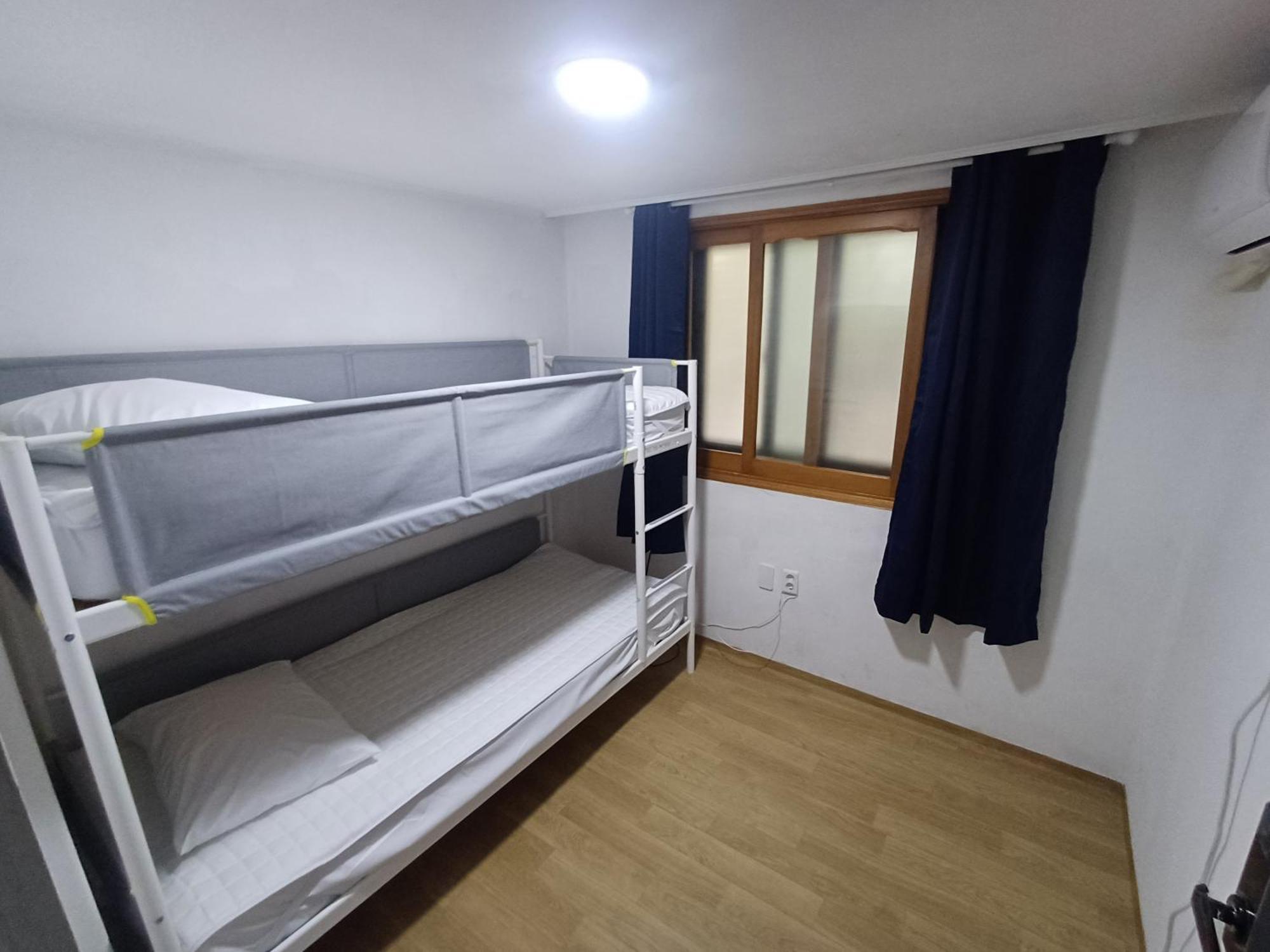 Ocean'S Guesthouse - Foreigners Only Seoul Eksteriør bilde
